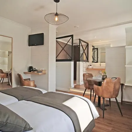 Logis Restaurant La Hutte Lurette 3*
