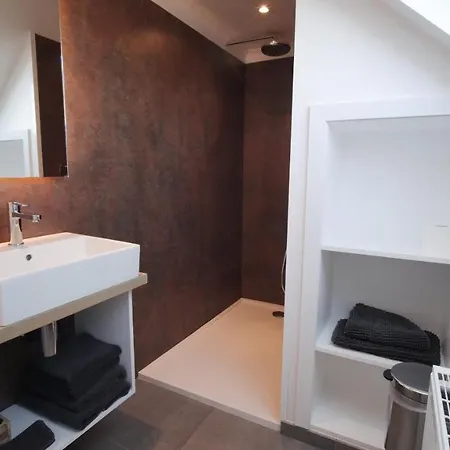 La Hutte Lurette ホテル 3*