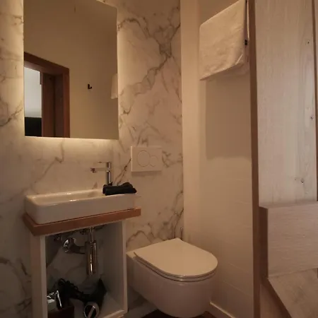 La Hutte Lurette ホテル Paliseul