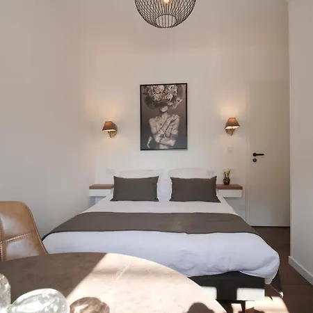 La Hutte Lurette Hotel