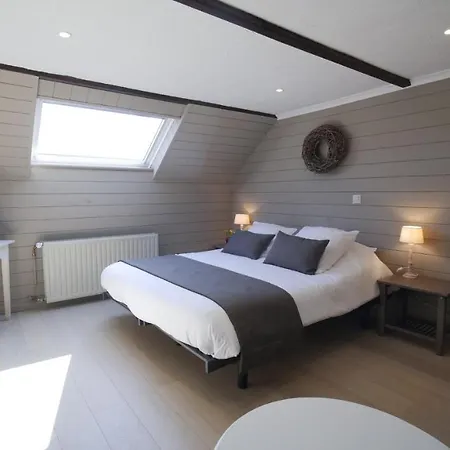 فندق Logis Restaurant La Hutte Lurette