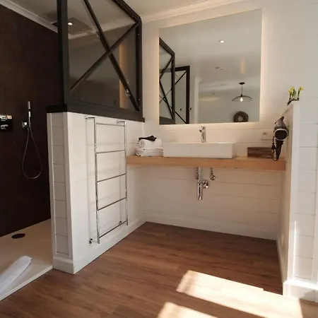 ホテル La Hutte Lurette