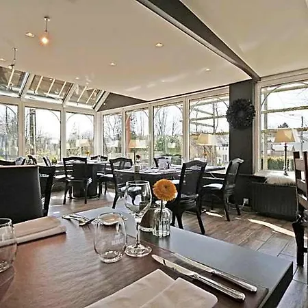 Logis Restaurant La Hutte Lurette Szálloda Paliseul