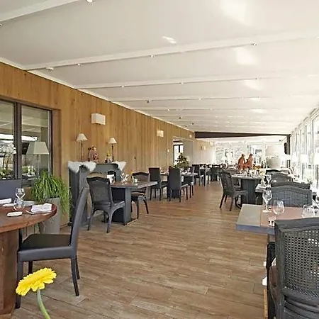 Szálloda Logis Restaurant La Hutte Lurette