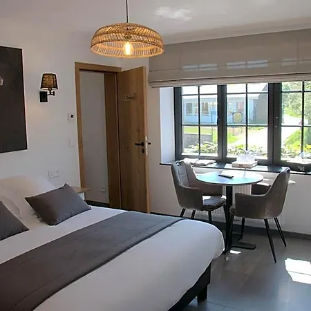 Szálloda Logis Restaurant La Hutte Lurette Paliseul