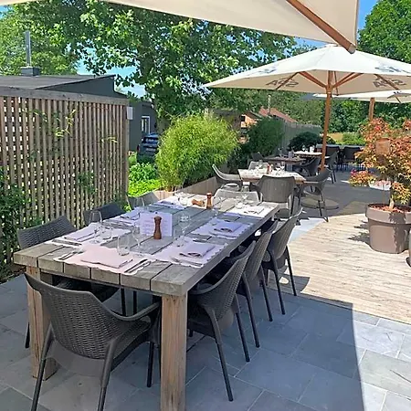 Szálloda Logis Restaurant La Hutte Lurette Paliseul