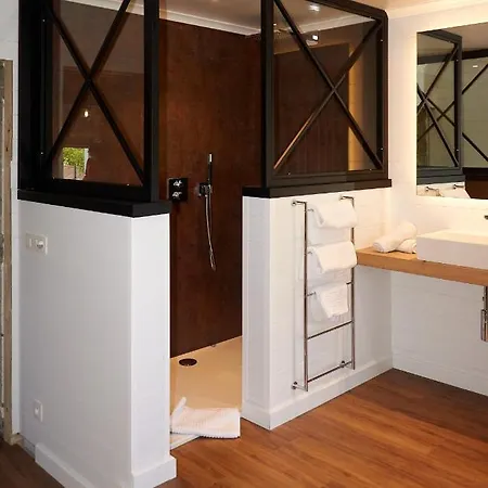 ホテル La Hutte Lurette