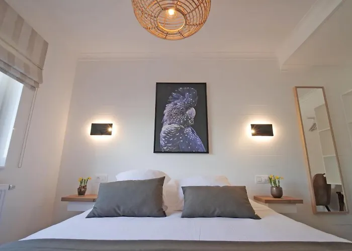 Hotel La Hutte Lurette 3*