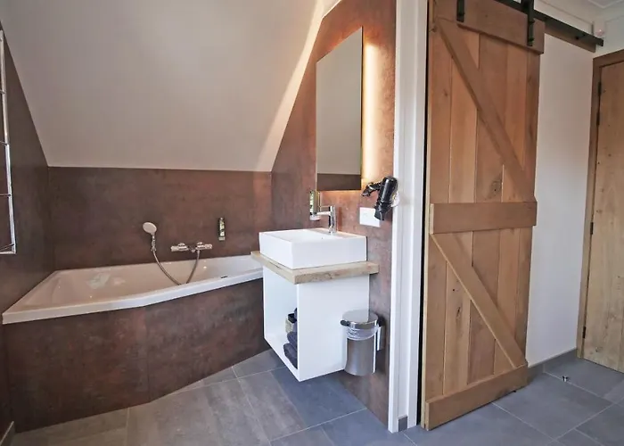 La Hutte Lurette Hotel 3*